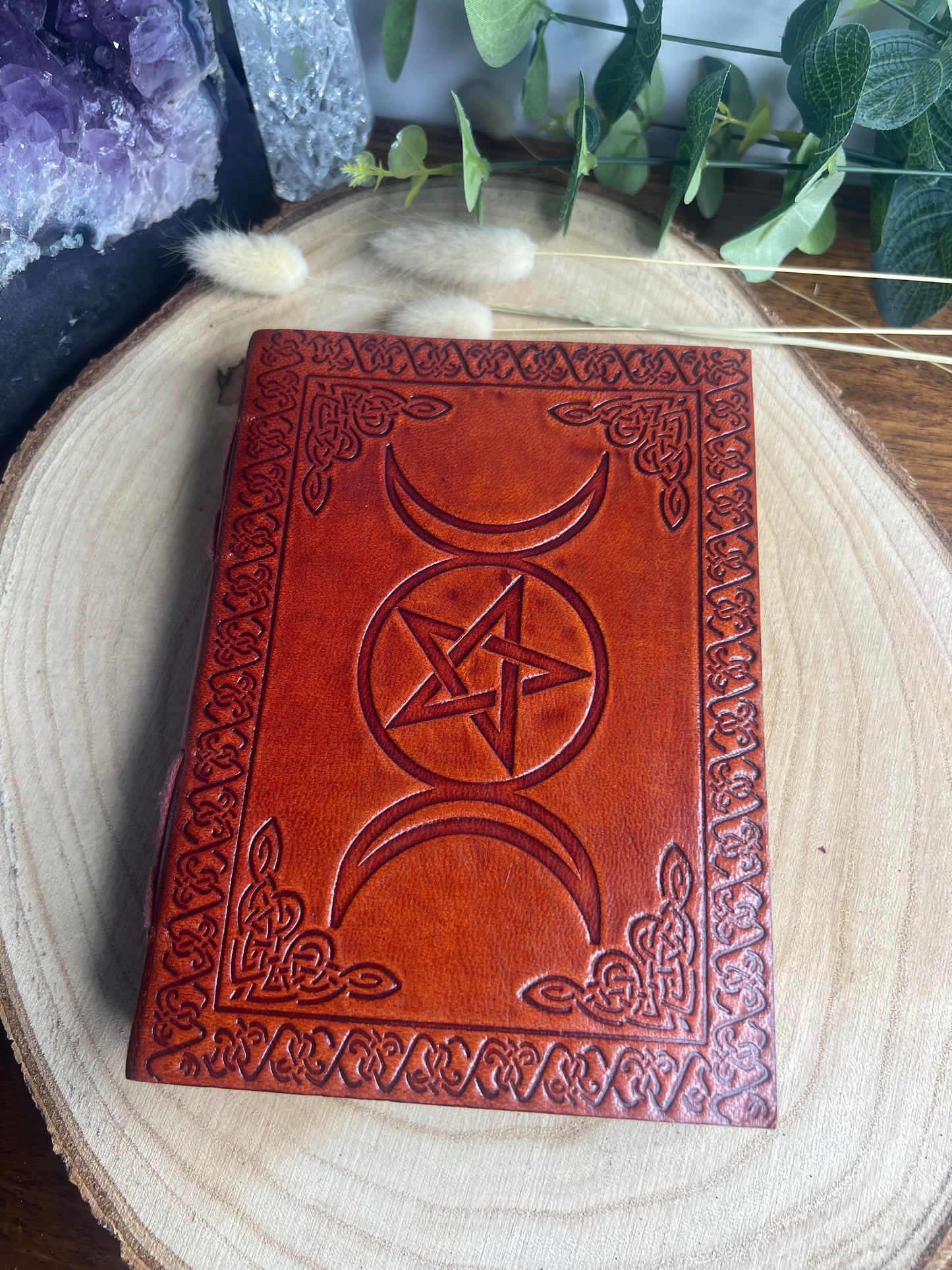 Grimoire en cuir