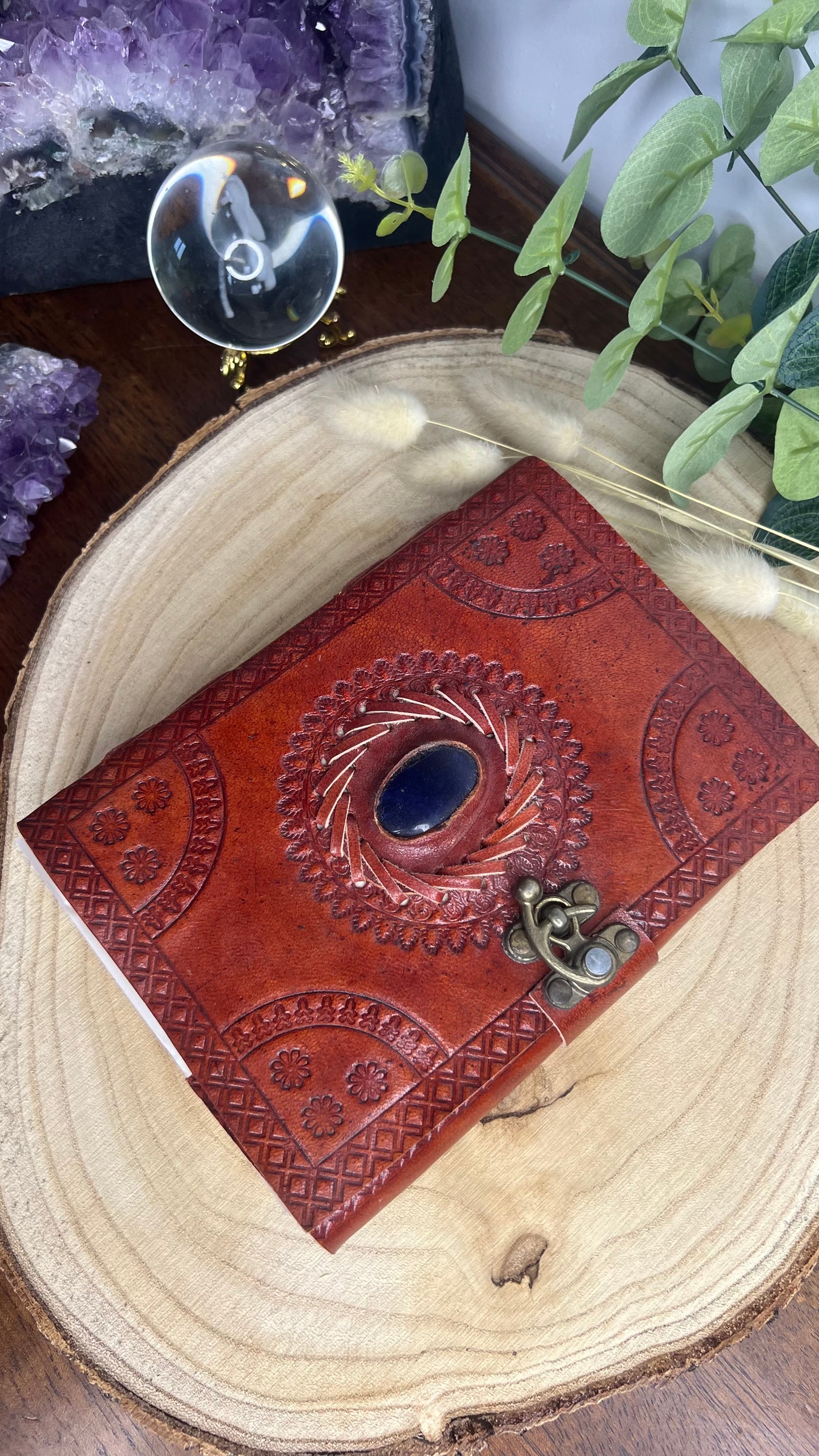 Grimoire en cuir