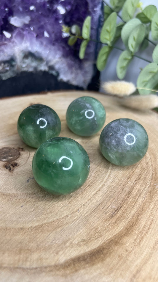 Sphères en fluorite verte