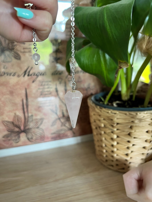 Pendule pointe quartz rose
